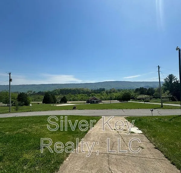 103 County Road 807 — Photo 3
