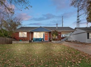 7900 Birkenhead Dr, Saint Louis, MO 63123