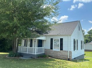 706 13th St SW, Hickory, NC 28602