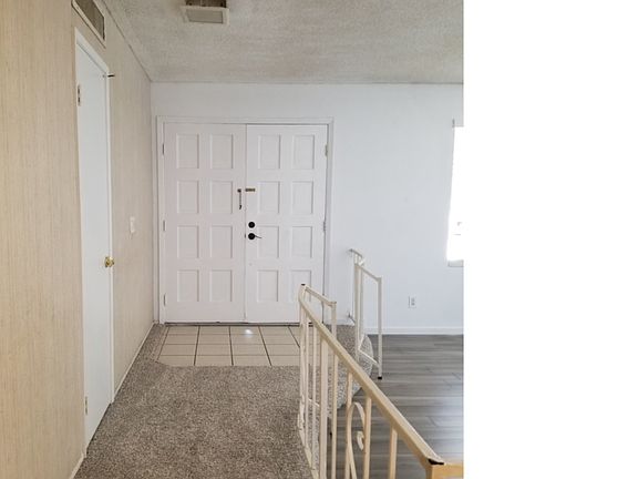 3rd image of 4802 W Harmont Dr