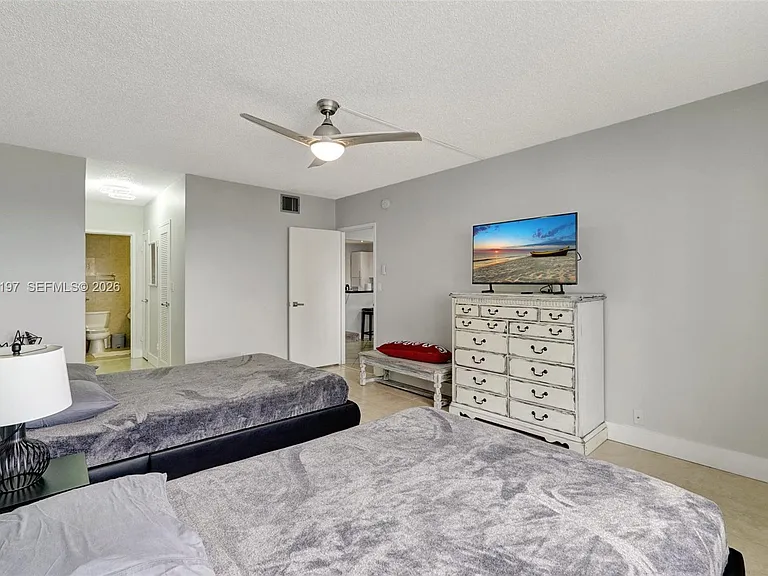 3725 S Ocean Dr #812 — Photo 16