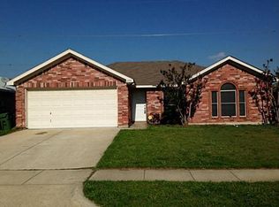 6719 White Tail Ln, Arlington, TX 76002