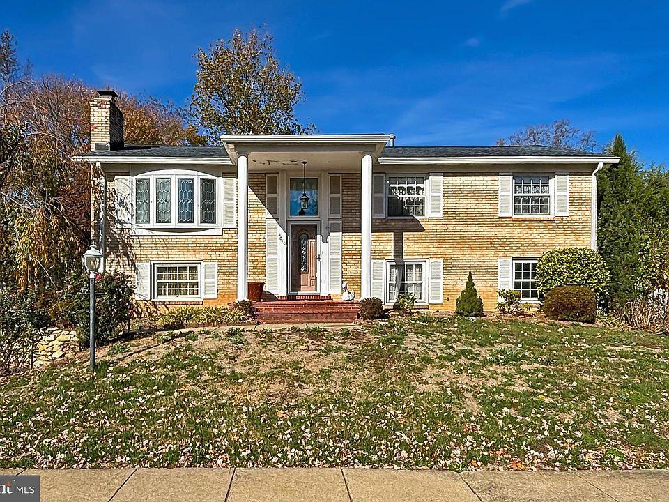 1st image of 4810 Kirkdale Dr
