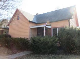 1407 Ohio St, Terre Haute, IN 47807