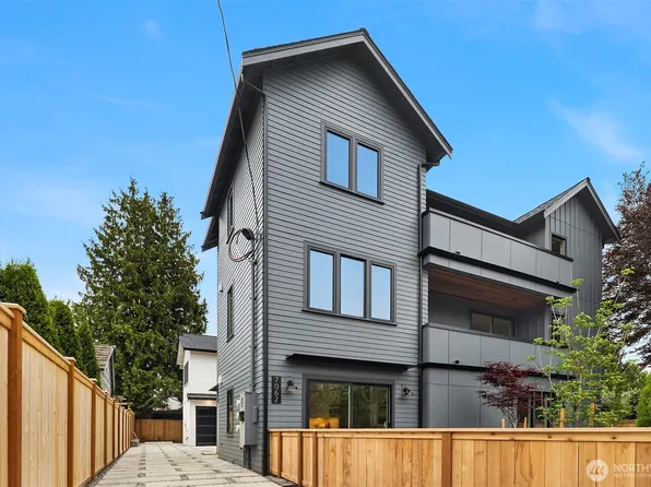 7062 Cleopatra Place NW, Seattle, WA 98117
