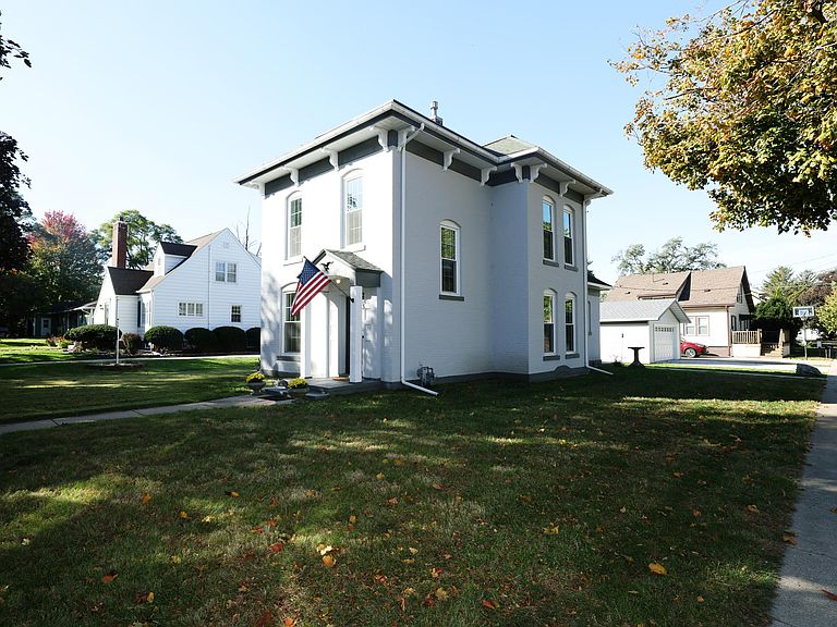Listing photo 4