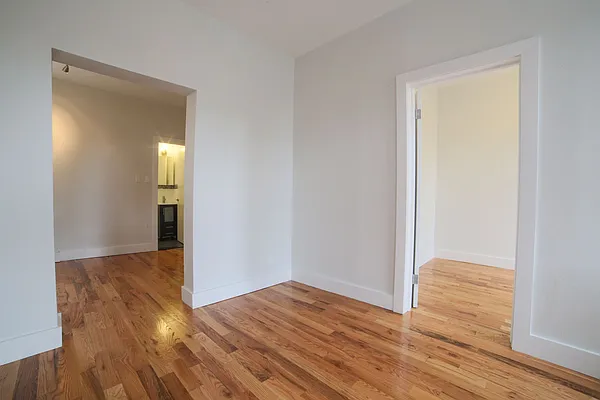 Rented by Prime Square Realty | media 33