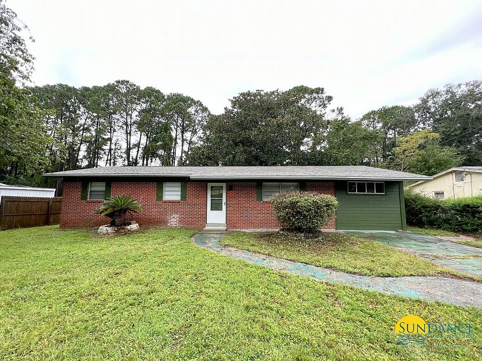 1st image of 207 Ajax Dr