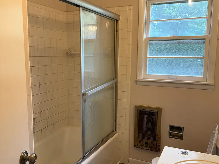 1111 N Main St — Photo 13