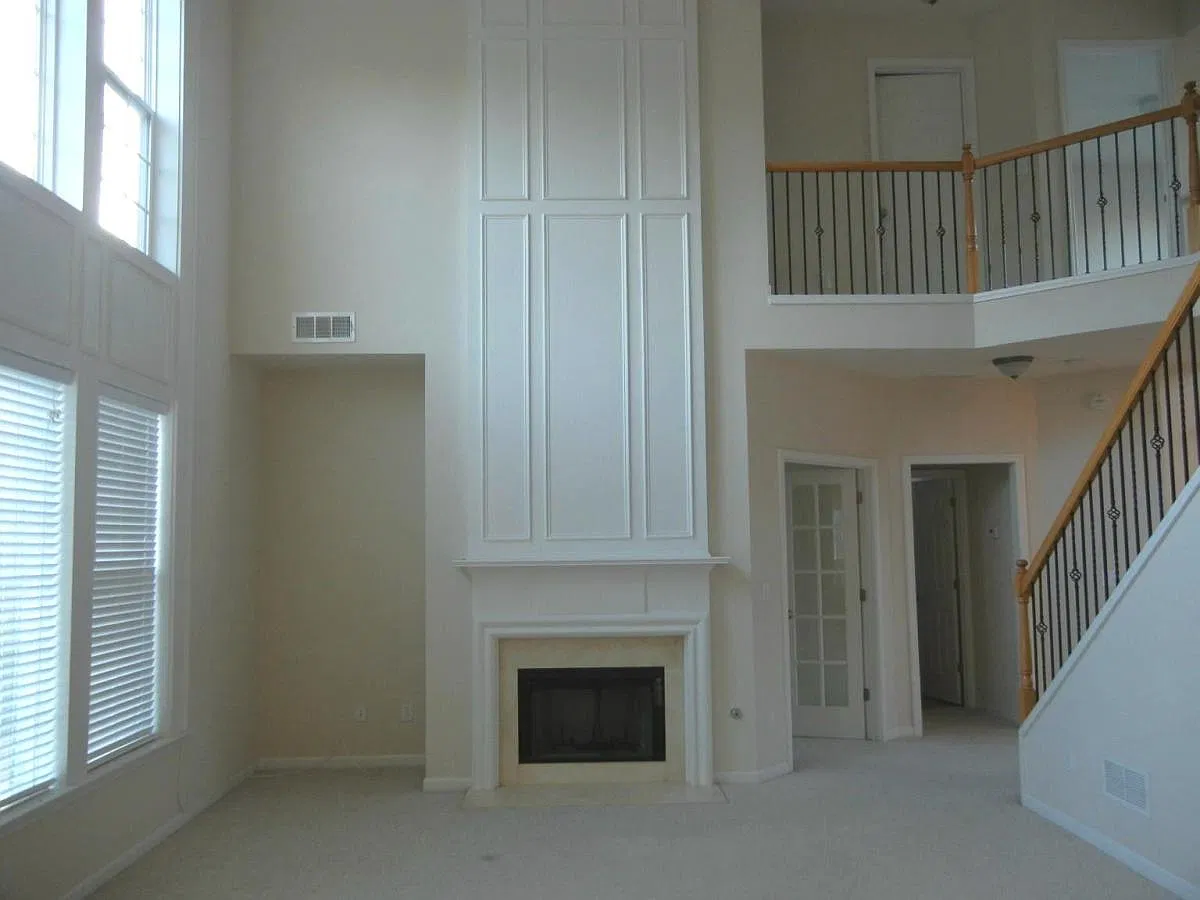 760 Mayfair Court — Photo 3