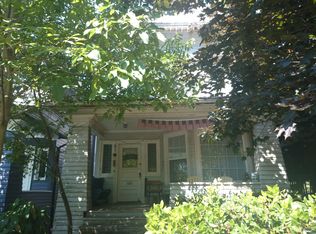 909 16th Ave, Seattle, WA 98122