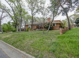 3230 Springwood Ln, Dallas, TX 75233