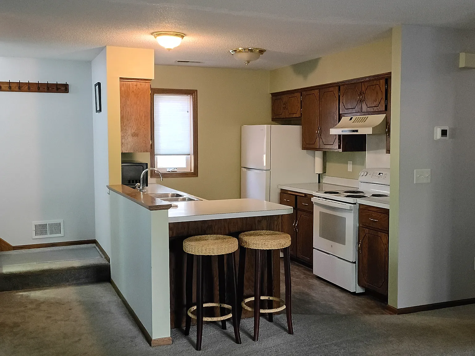 2 bed, 1020 sqft, $1,550 — Photo 4