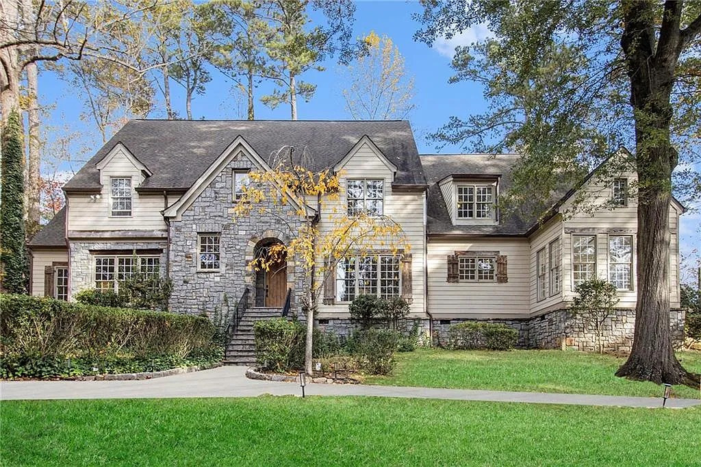 7 bed, 6.5 bath, 5605 sqft, $6,500 — Photo 4