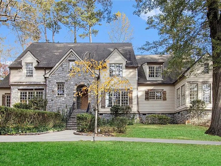 960 Landmark Dr — Photo 4