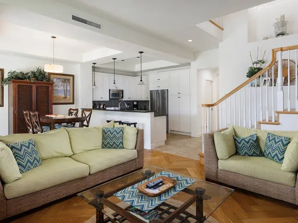 68-1118 N Kaniku Dr APT 203, Kamuela, HI 96743