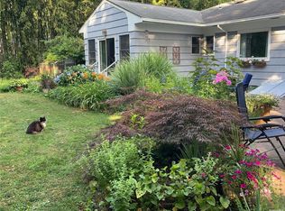 35 Chapel Ave, Brookhaven, NY 11719