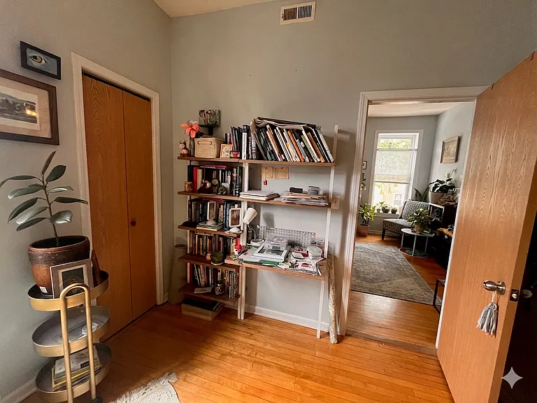 3227 S Carpenter St #3R — Photo 5