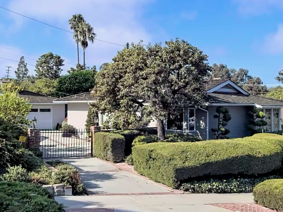 1st image of 6044 Mossbank Dr