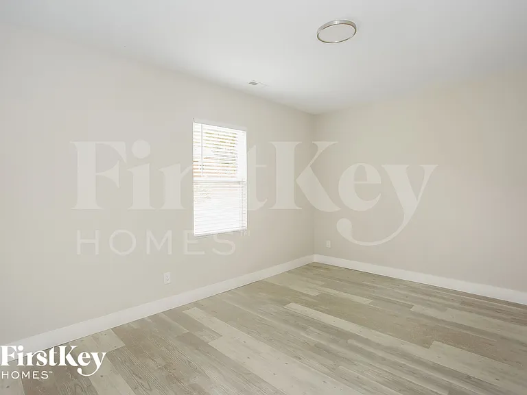 1206 Bel Aire Ave — Photo 7