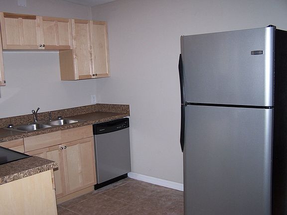 2nd image of 2311 W Clifton St