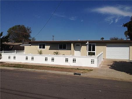 2nd image of 1136 Hemlock Ave