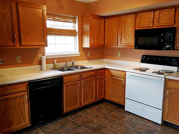 4th image of 2729 S Pine Meadows Dr