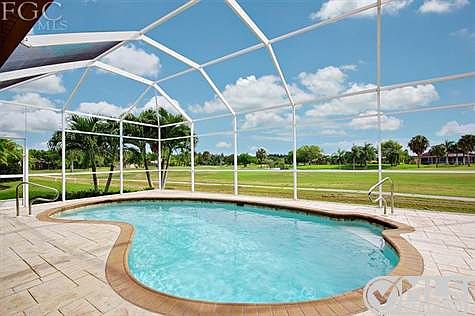 Marvelous Sunrises and Royal Tee's King 4 greet your back lanai.  Royal Tee has just made new greens and tee boxes...better than ever!