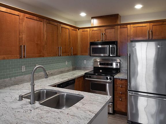 3rd image of 123 Queen Anne Ave N APT 306