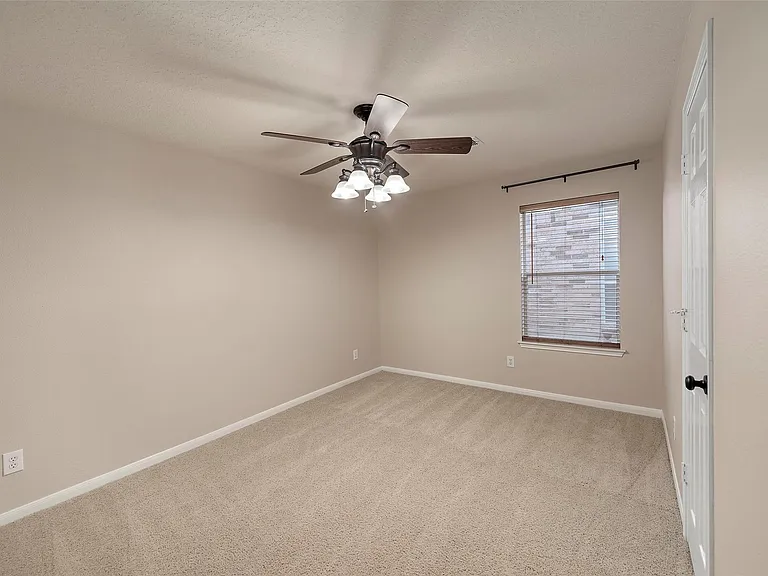 19218 Dawntreader Dr — Photo 14