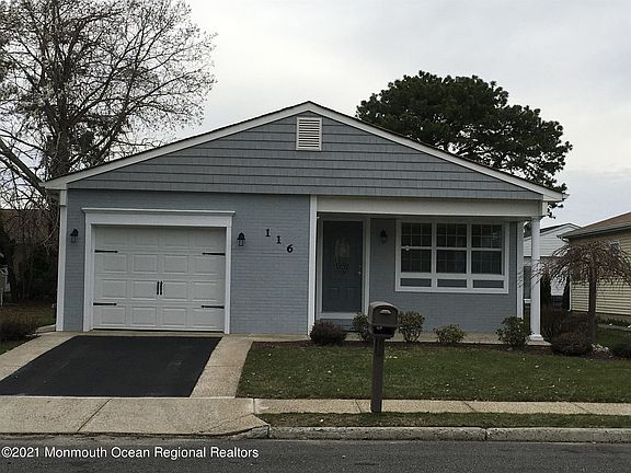 2nd image of 116 Freeport Blvd