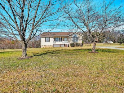 100 Estate Dr, Glade Hill, VA, 24092