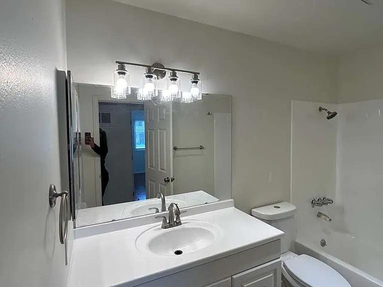 6811 Alvarado Rd #13 — Photo 10