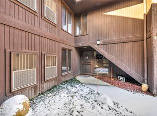 1408 Cleveland Heights Blvd, Cleveland Heights, OH 44121
