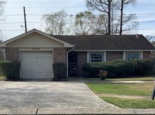 2416 Oakmere Dr, Harvey, LA 70058