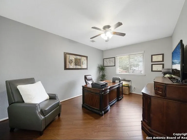 10415 Shire Country — Photo 21