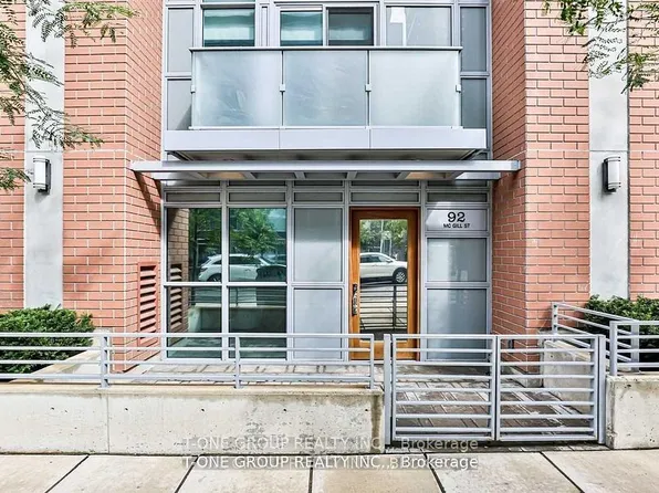 92 McGill St, Toronto, ON M5B 1H6