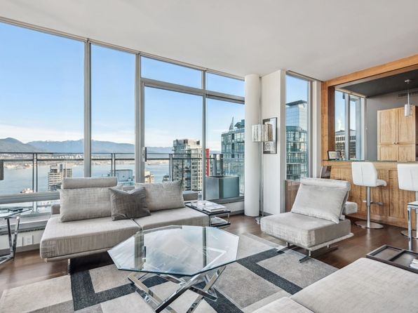 1288 Georgia St W PENTHOUSE 5, Vancouver, BC V6E 4R3