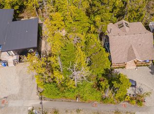 843 Lorne White Pl, Ucluelet, BC V0R3A0