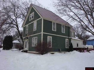 311 E Humphrey St, Lake Crystal, MN 56055