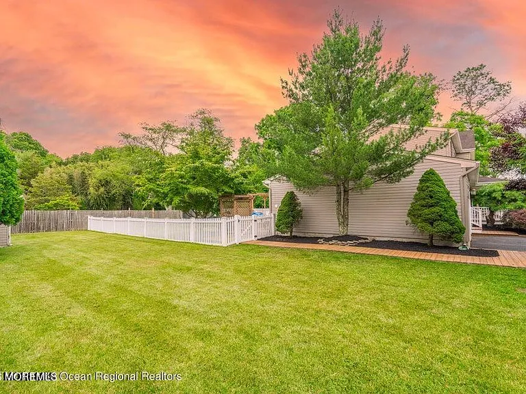 1 Kari Ct — Photo 56