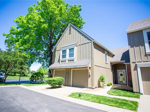 12111 Hayes St, Overland Park, KS 66213