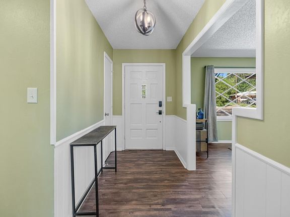 3rd image of 6013 Avenue W