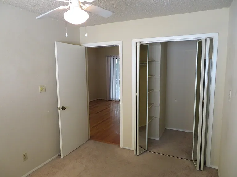 708 Graham Pl #204 — Photo 6