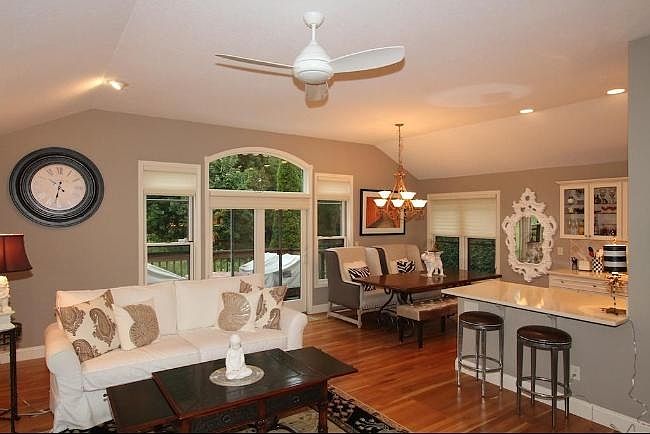 1st image of 6697 N Green Bay Ave #3