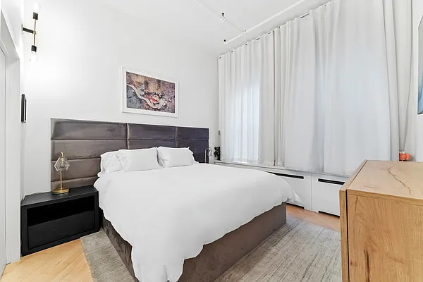 Rented by Compass | media 11