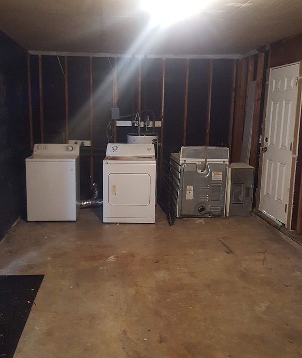 1st image of 1110 Woodland Dr