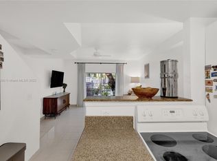 123 SW 17th Rd APT 102, Miami, FL 33129