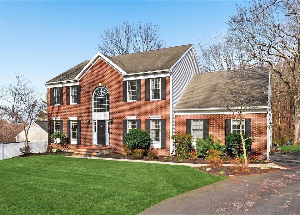 1st image of 100 Rosemont Dr