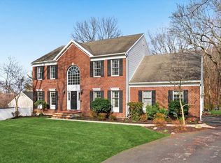 100 Rosemont Dr, North Andover, MA 01845